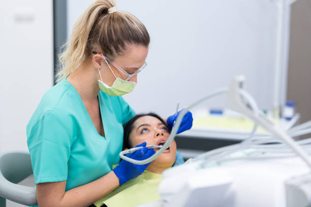 Best Emergency Dentist for Knocked-Out Tooth in Galesburg, IL